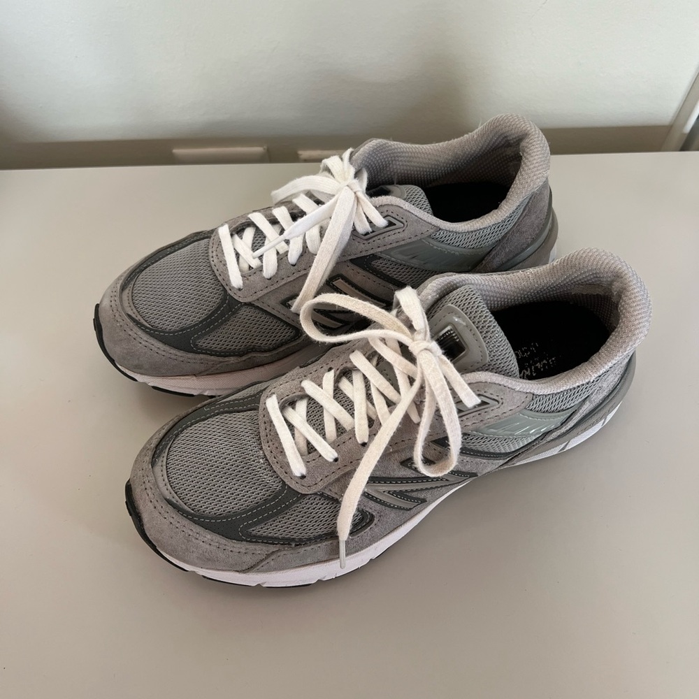 New balance 990v5